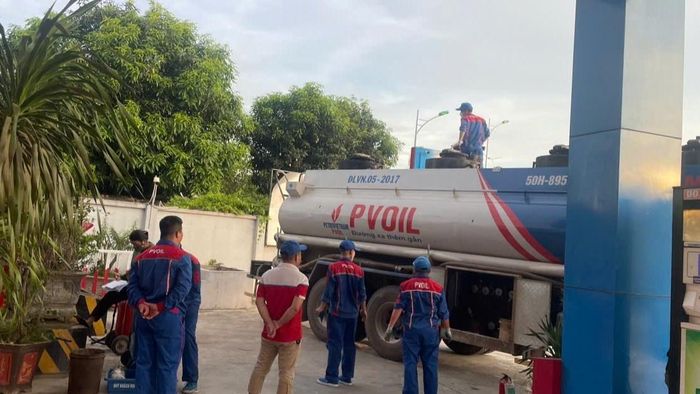 Các thành viên đội thi được trực tiếp luyện thực hành tại các CHXD có sự đánh giá, rút kinh nghiệm