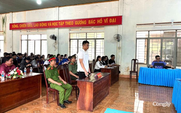 Quảng cảnh phiên tòa giả định.