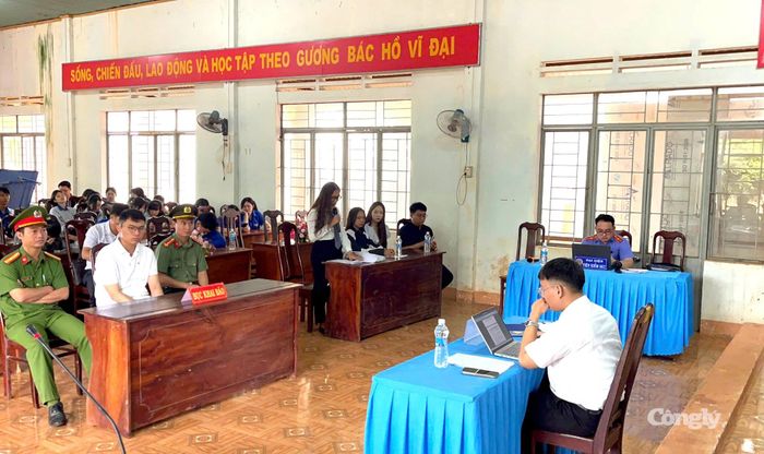 Phiên tòa nhận được sự theo dõi tích cực từ các đoàn viên, thanh thiếu niên trên địa bàn xã Ia Ko.