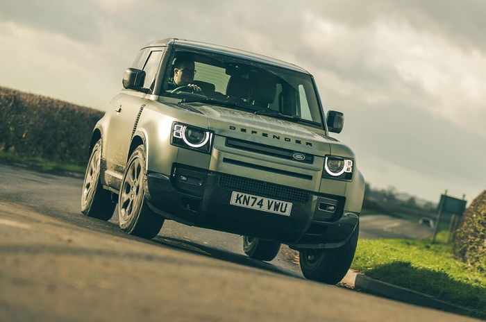 Land Rover Defender.