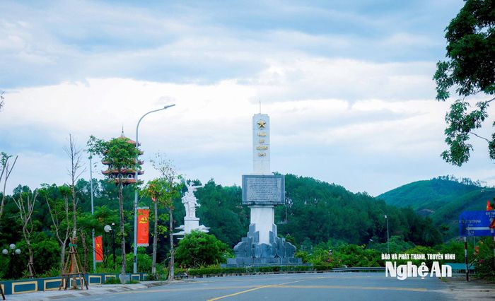 Khu Di tích lịch sử Quốc gia đặc biệt Ngã ba Đồng Lộc, tỉnh Hà Tĩnh - địa danh gắn liền với những năm tháng chiến tranh ác liệt. Ảnh: Thành Duy