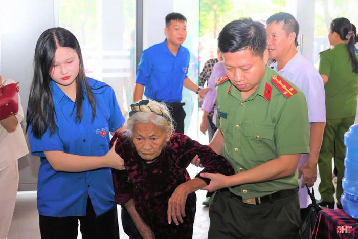 Sự tận tình, đồng hành của thế hệ trẻ không chỉ góp phần để công tác thu nhận mẫu ADN diễn ra thuận lợi, chu đáo mà còn lan tỏa hình ảnh đẹp về tinh thần trách nhiệm, lòng biết ơn của tuổi trẻ hôm nay, góp phần bồi đắp truyền thống "Uống nước nhớ nguồn" và đạo lý tri ân đối với các anh hùng liệt sĩ đã hy sinh vì độc lập, tự do của Tổ quốc.