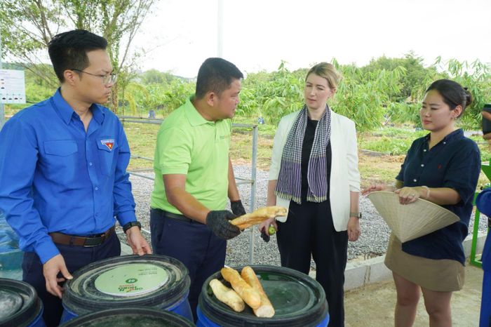 Các loại thực phẩm dư thừa sẽ được tái chế thành phân bón hữu cơ để phục vụ sản xuất nông nghiệp tuần hoàn. Ảnh: BTC