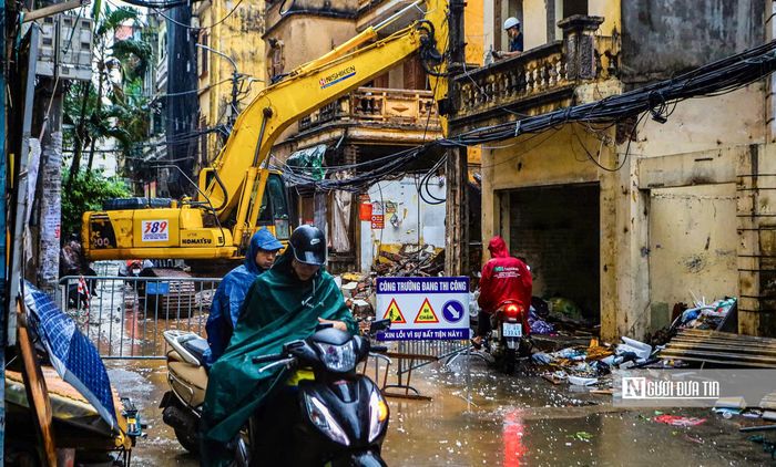 Thông tin từ UBND phường Cầu Giấy, sau khi hoàn thành công tác giải phóng mặt bằng, đơn vị sẽ chỉ đạo Ban quản lý dự án đầu tư hạ tầng tổ chức khởi công dự án trong quý III năm 2026.