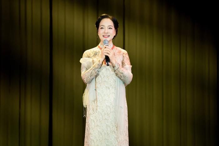 Giải thưởng do khán giả bình chọn trở thành dấu mốc đáng nhớ trong hành trình trở lại màn ảnh rộng của NSND Lê Khanh. Ảnh: FBNV.