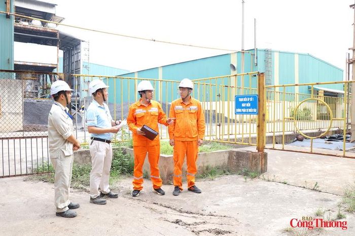 Tiết kiệm năng lượng giúp doanh nghiệp giảm chi phí sản xuất, nâng cao sức cạnh tranh, đồng thời giảm áp lực cho hệ thống điện, góp phần bảo đảm an ninh năng lượng quốc gia. Ảnh: Thanh Tuấn