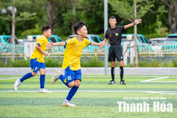 U10 Định Hòa giành chiến thắng thuyết phục 6-2 trước “tân binh” U10 Biện Thượng.