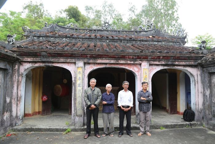Nét cổ kính của nhà thờ Tiền hiền Quang Châu trước khi được trung tu vào năm 2024. Ảnh: N.H