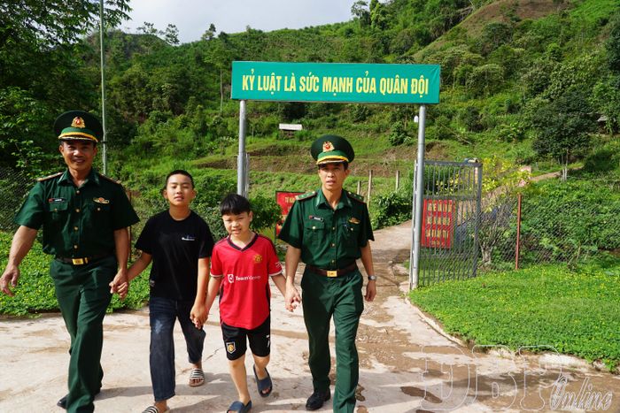 Đây là kỳ nghỉ hè đáng nhớ của các em nhỏ lần đầu đến với biên cương.