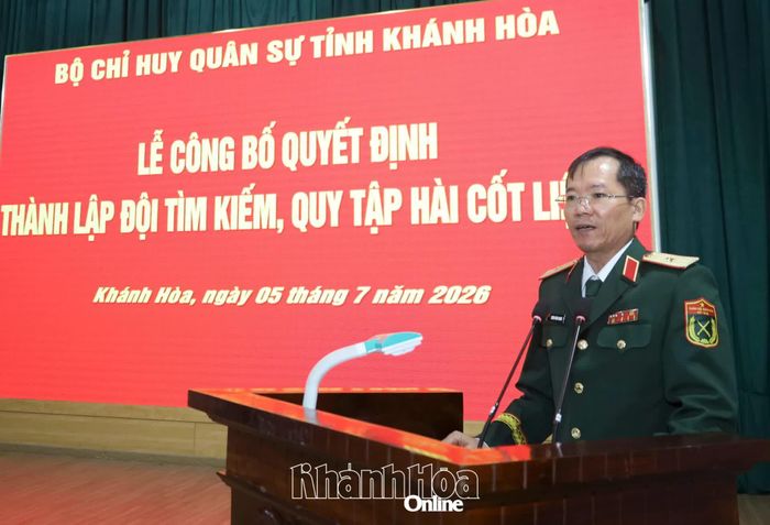 Thiếu tướng Lương Đình Chung phát biểu tại buổi lễ.