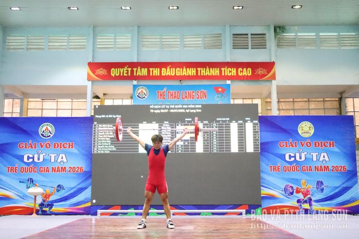 Vận động viên thi đấu tại giải
