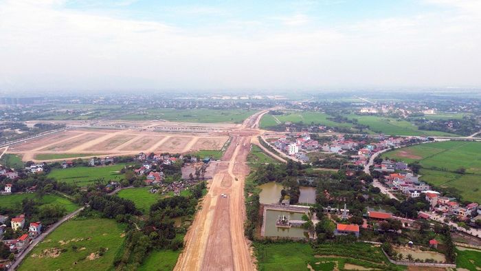 Một đoạn đường song hành Vành đai 5 qua Ninh Bình.