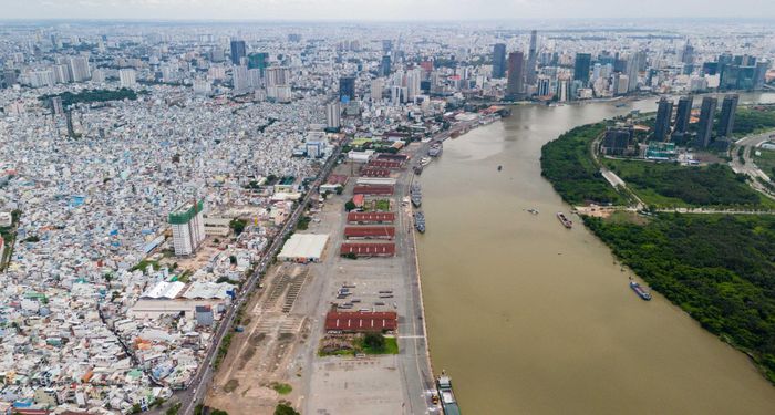 Đường Nguyễn Tất Thành sẽ được mở rộng từ 4 lên 10 làn xe.