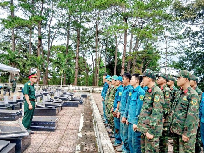Thượng tá Phan Huy Hùng, Chỉ huy trưởng Ban Chỉ huy Phòng thủ khu vực 2 - Đông Gia Nghĩa mong muốn cán bộ, chiến sĩ tiếp tục phát huy tinh thần trách nhiệm, thực hiện thắng lợi nhiệm vụ được giao