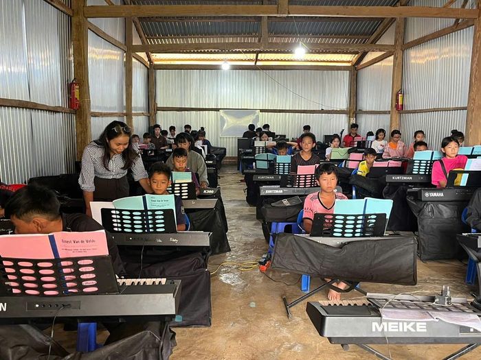 Lớp học đơn sơ nhưng lại mang nhiều giá trị nơi vùng sâu Đạ Mpô, xã Đam Rông 2