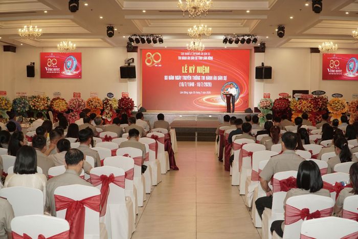 Quang cảnh lễ kỷ niệm
