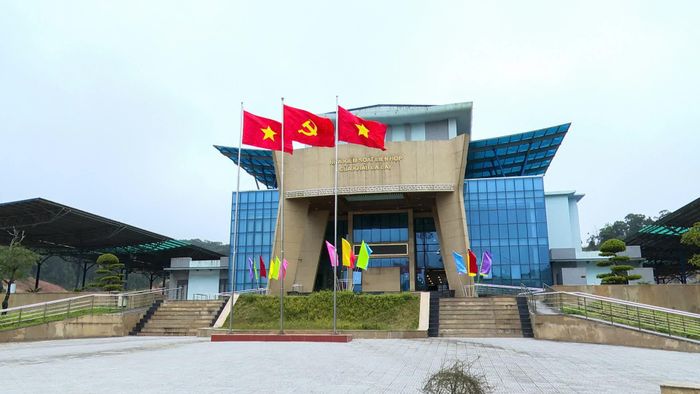 Cửa khẩu Quốc tế La Lay đang được đầu tư đồng bộ về cơ sở hạ tầng nhằm đáp ứng nhu cầu thông quan hàng hóa - Ảnh: Lê Trường