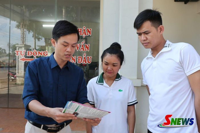 Tư vấn, thông tin nhu cầu tuyển dụng của các đơn vị cho người lao động.