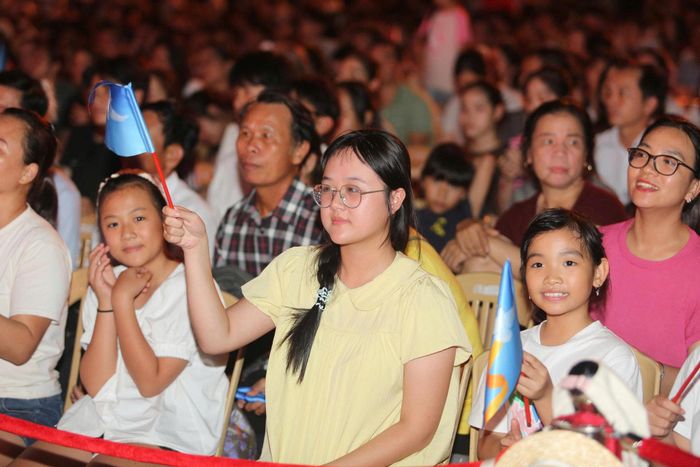 Đông đảo người dân Quảng Trị và cả người dân trên mọi miền tổ quốc đã đến với lễ hội vì hòa bình năm 2026