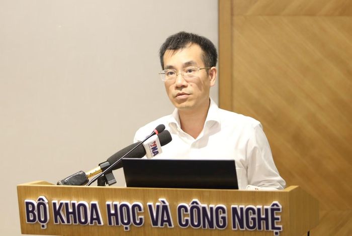 Ông Nguyễn Phú Bình, Phó Giám đốc Quỹ Phát triển Khoa học và Công nghệ Quốc gia.