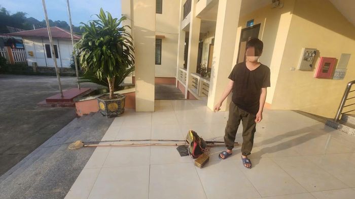 Công an xã Yên Bình, tỉnh Thái Nguyên xử phạt đối với M.V.H. số tiền 4 triệu đồng về hành vi sử dụng xung kích điện đánh, bắt cá trái phép.