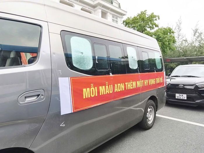 Công an TP Hải Phòng bố trí phương tiện đưa đón thân nhân liệt sĩ.
