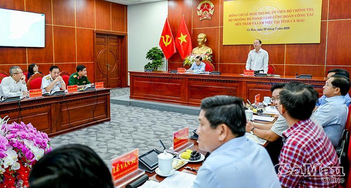 Bí thư Tỉnh ủy Cà Mau Nguyễn Hồ Hải nêu những định hướng phát triển của địa phương từ lợi thế các công trình trọng điểm đang triển khai trên địa bàn.