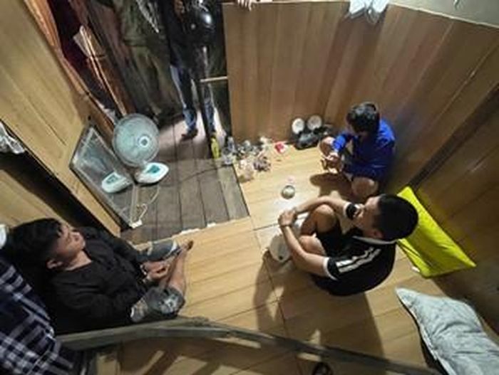 Các đối tượng tại hiện trường. Ảnh: CA.