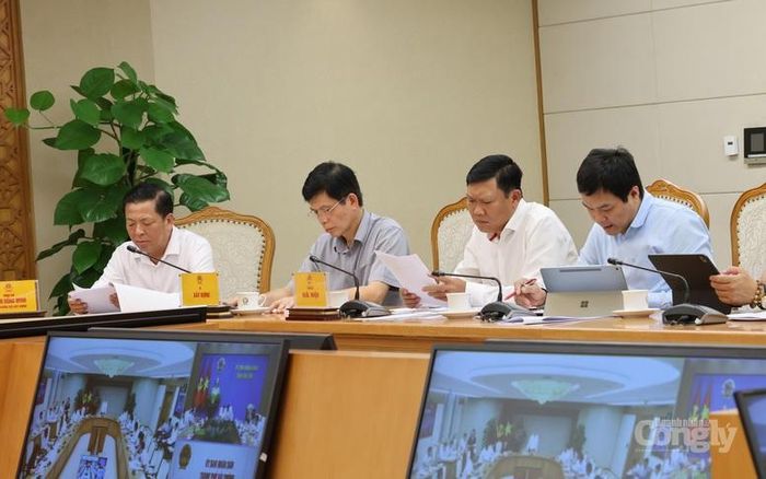 Lãnh đạo các bộ, ngành, địa phương tham dự cuộc họp - Ảnh: VGP/Phương Nguyên