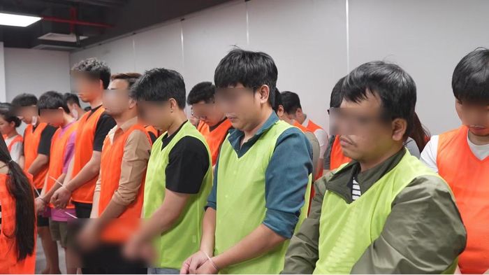 Các đối tượng trong vụ lừa đảo "hợp đồng kỷ nghỉ. Ảnh: Công an TP.HCM