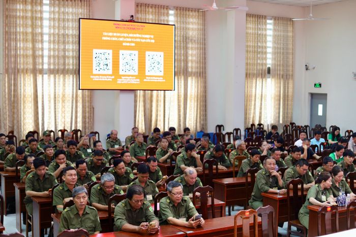 Gần 300 học viên tham gia khóa huấn luyện