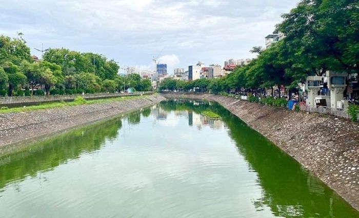 Hà Nội đang phục hồi môi trường, cảnh quan các sông nội đô. Ảnh minh họa: PH