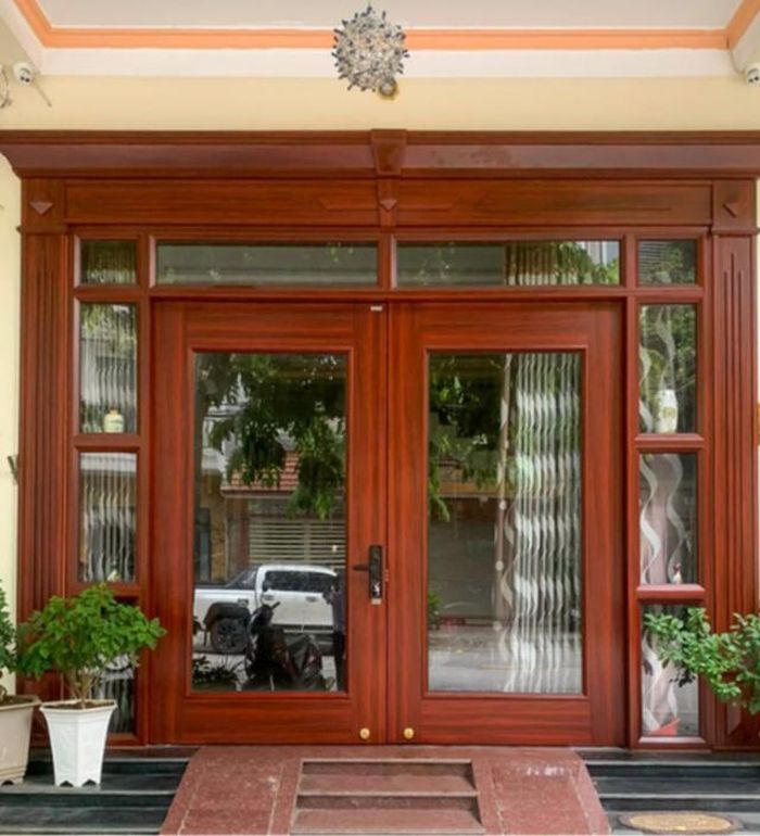 Hướng nhà được hiểu là hướng của đường thẳng vuông góc đi qua tâm nhà, phản ánh trục chính của toàn bộ ngôi nhà.