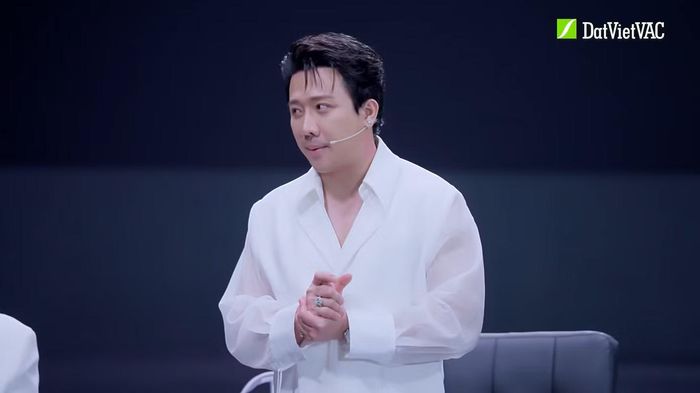 J.J Wang là tên một tài khoản Facebook khác của Trấn Thành.