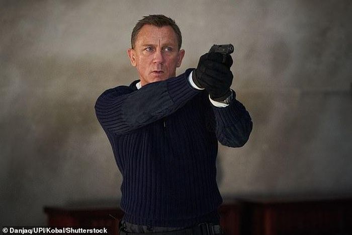 Daniel Craig là tài tử gần nhất thủ vai James Bond. Ảnh: Shutterstock.