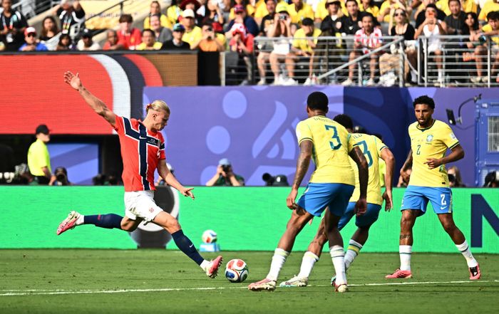  Haaland ghi bàn quyết định, chấm dứt hành trình của Brazil. 