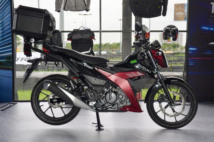  Suzuki Satria khó trở thành phương tiện di chuyển cho cả gia đình. Ảnh: Phúc Hậu. 