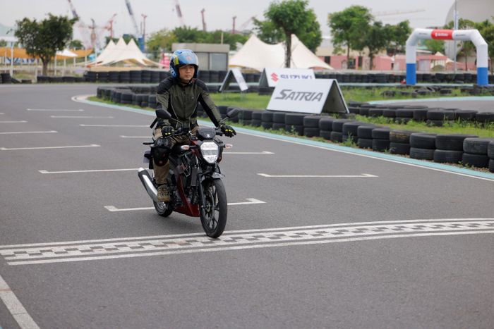  Suzuki Satria vẫn là một mẫu xe côn tay với tệp khách hàng đặc thù. Ảnh: Suzuki Việt Nam. 