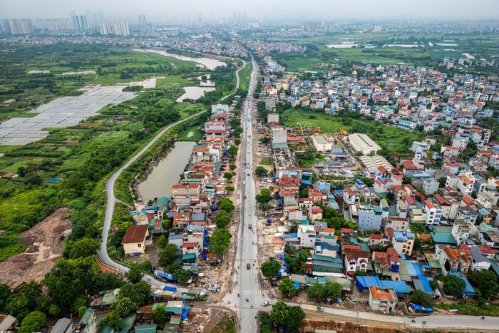  Quốc lộ 6 là tuyến huyết mạch nối Hà Nội với các tỉnh Tây Bắc như Hòa Bình, Sơn La, Điện Biên. Việc mở rộng tuyến đường giúp phân luồng hiệu quả, giảm ùn tắc giao thông nghiêm trọng tại cửa ngõ phía Tây, đặc biệt là các nút thắt hướng về trung tâm Hà Nội, đồng thời tạo ra không gian phát triển mới, thúc đẩy chuyển dịch cơ cấu kinh tế, nâng cao chất lượng đô thị và đời sống nhân dân. 