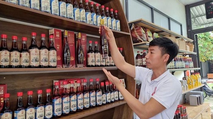 Bộ sản phẩm nước mắm truyền thống Mười Quý được công nhận nhờ chất lượng và giá trị thương hiệu