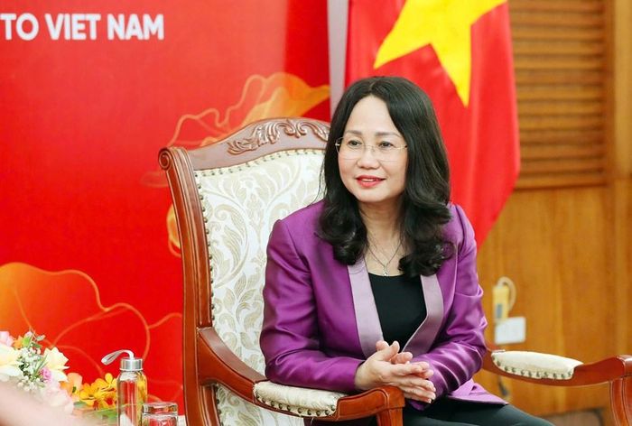 Bộ trưởng Lâm Thị Phương Thanh mong muốn Đại sứ Saadi Salama sẽ tiếp tục ủng hộ quan hệ hợp tác VHTTDL Việt Nam - Palestine