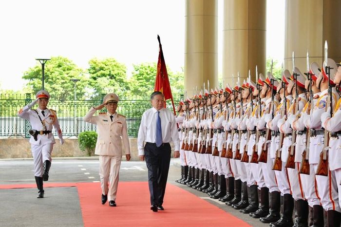 Tổng Bí thư, Chủ tịch nước Tô Lâm duyệt đội danh dự