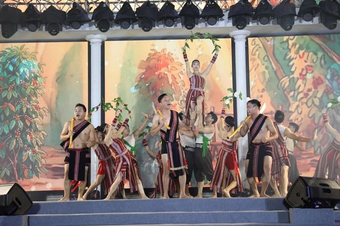 Đây là hoạt động mở màn cho chuỗi các hoạt động kích cầu du lịch hè của địa phương