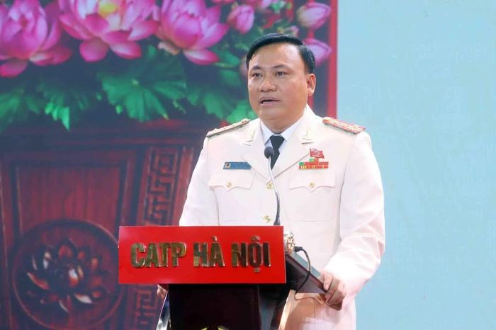 Đại tá Nguyễn Tiến Đạt, Phó Giám đốc Công an thành phố Hà Nội phát biểu. Ảnh: Phạm Kiên - TTXVN