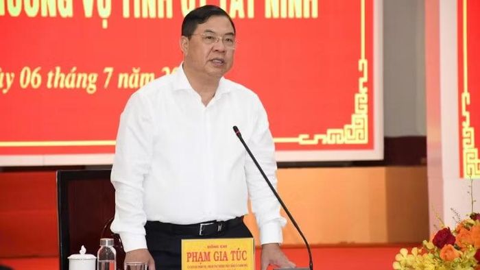 Phó Thủ tướng Thường trực Chính phủ Phạm Gia Túc phát biểu kết luận.