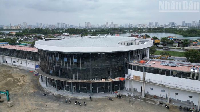 Trong giai đoạn đầu, công suất khai thác dự kiến đạt khoảng 400 lượt xe/ngày nhằm bảo đảm việc tổ chức vận hành được thực hiện từng bước, phù hợp nhu cầu thực tế và lộ trình điều chuyển các tuyến vận tải.