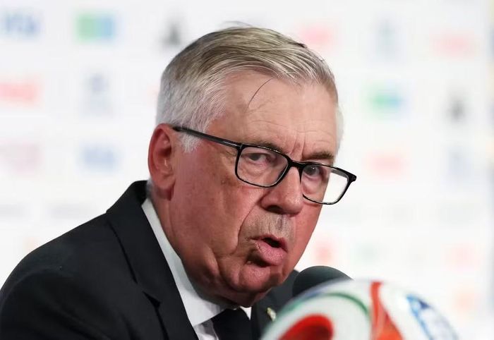 Huấn luyện viên Carlo Ancelotti chia sẻ với truyền thông. (Ảnh: FIFA)