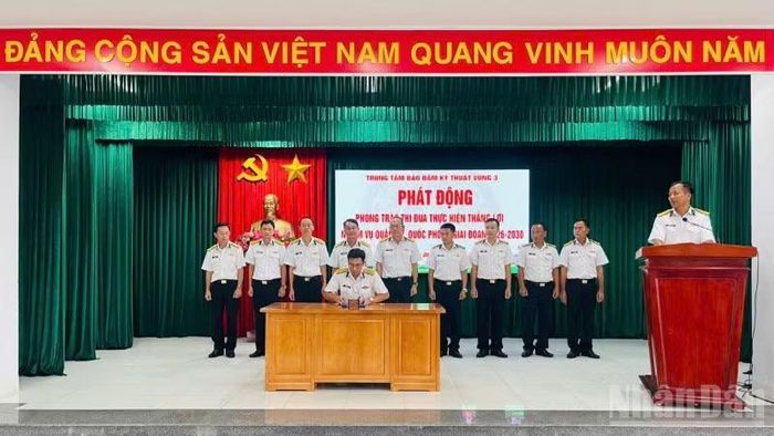 Ký kết giao ước thi đua tại Trung tâm Bảo đảm Kỹ thuật (Vùng 3 Hải quân).