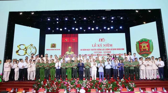 Các đại biểu dự Lễ kỷ niệm.