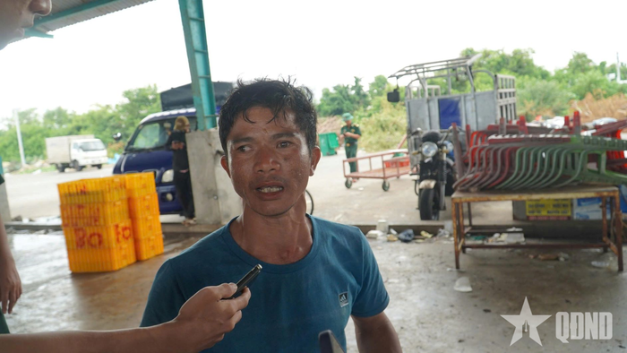 Anh Nguyễn Văn Khánh, thuyền viên trên tàu BTh 98379 TS kể lại sự việc.